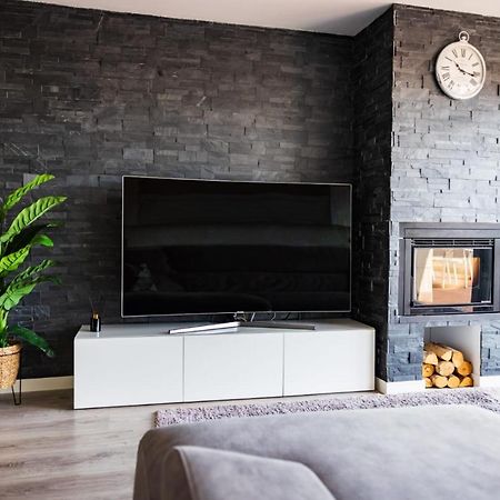 Ferienwohnung Lujoso Atico Entre 2 Playas Con Garaje, Terraza, Vistas Y Wifi Gijón Exterior foto