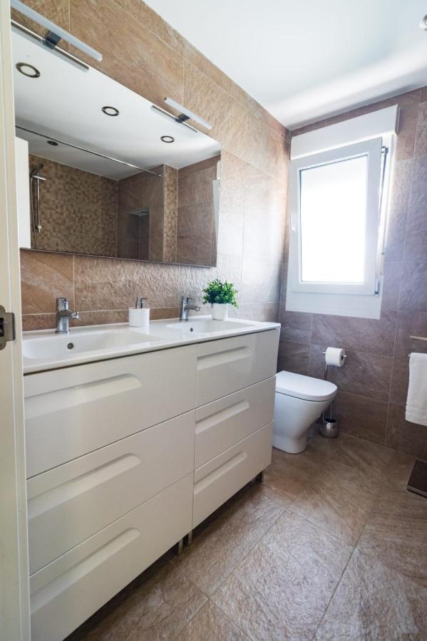 Ferienwohnung Lujoso Atico Entre 2 Playas Con Garaje, Terraza, Vistas Y Wifi Gijón Exterior foto