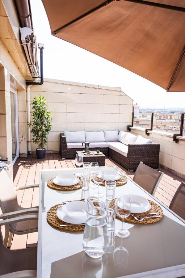Ferienwohnung Lujoso Atico Entre 2 Playas Con Garaje, Terraza, Vistas Y Wifi Gijón Exterior foto