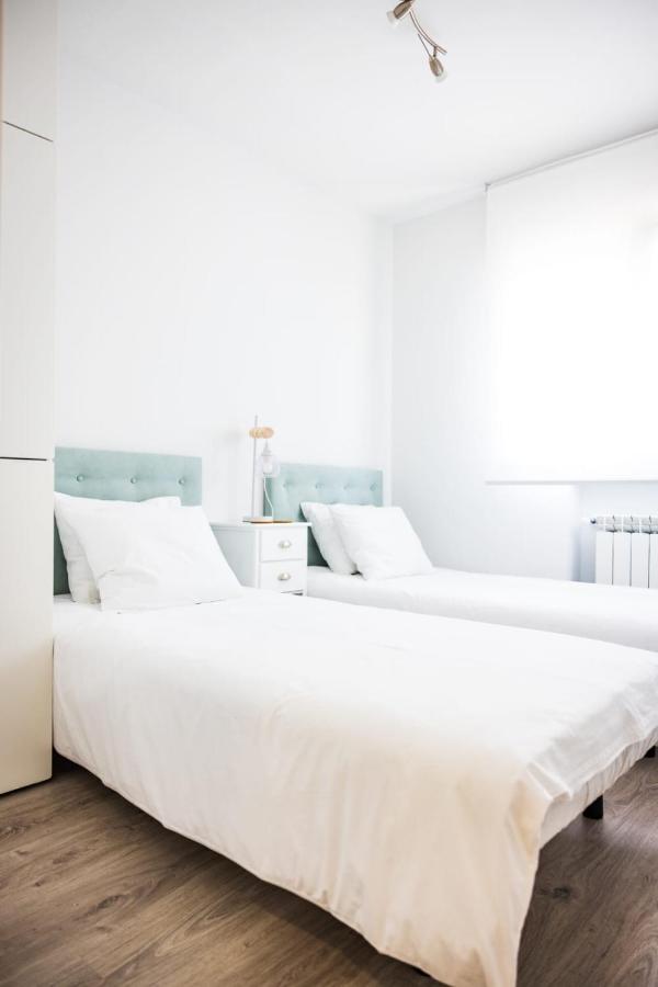 Ferienwohnung Lujoso Atico Entre 2 Playas Con Garaje, Terraza, Vistas Y Wifi Gijón Exterior foto
